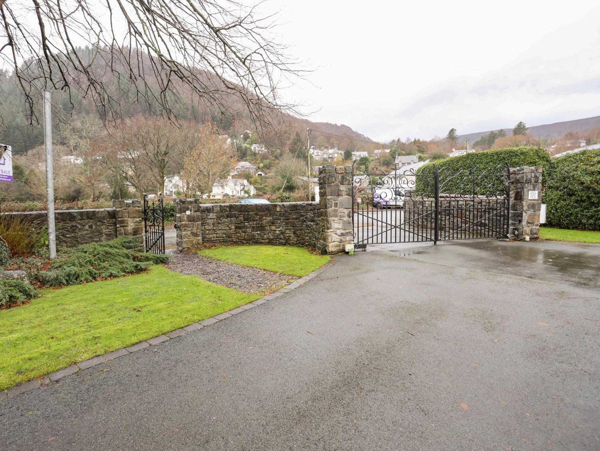 Plas Meirion Apartment 3 Trefriw Exterior photo